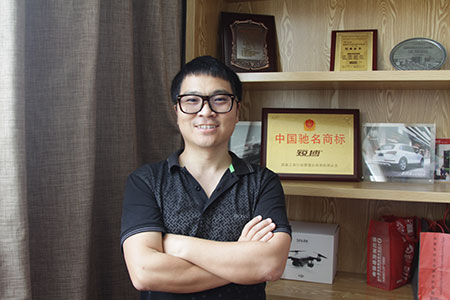 东箭集团副总裁夏炎华先生